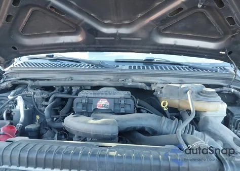 2006 Ford Super Duty F-350 Srw z USA, uszkodzony, nr VIN 1FTWF31526EC62876